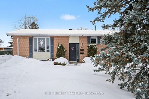 Photo 1 at 91 Sheldrake Drive, Glencairn/Hazeldean, Kanata