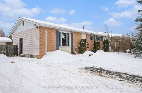 Photo 2 at 91 Sheldrake Drive, Glencairn/Hazeldean, Kanata