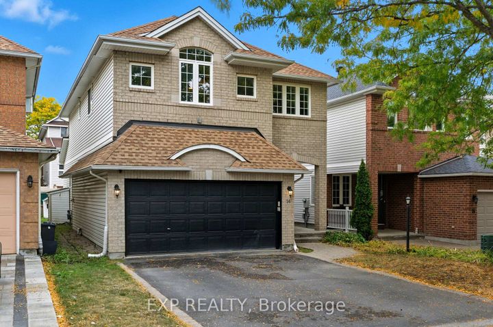 Photo 1 at 16 North Harrow Drive, Nepean (Longfields), Ottawa