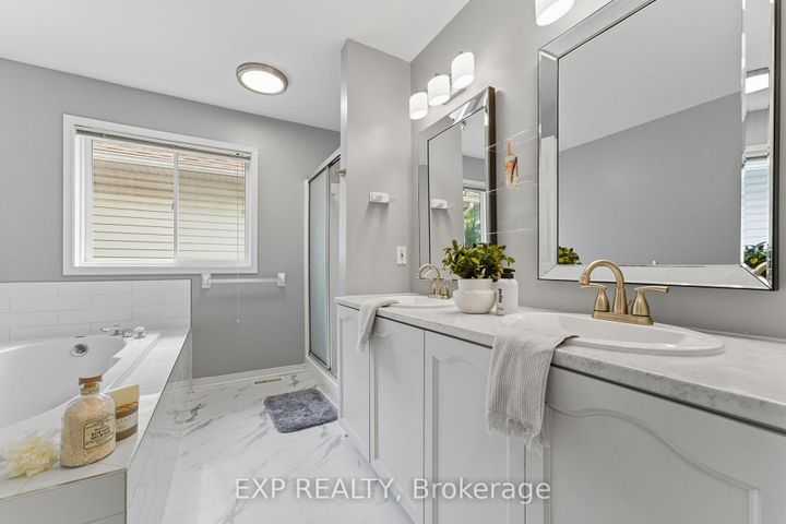 Photo 30 at 16 North Harrow Drive, Nepean (Longfields), Ottawa