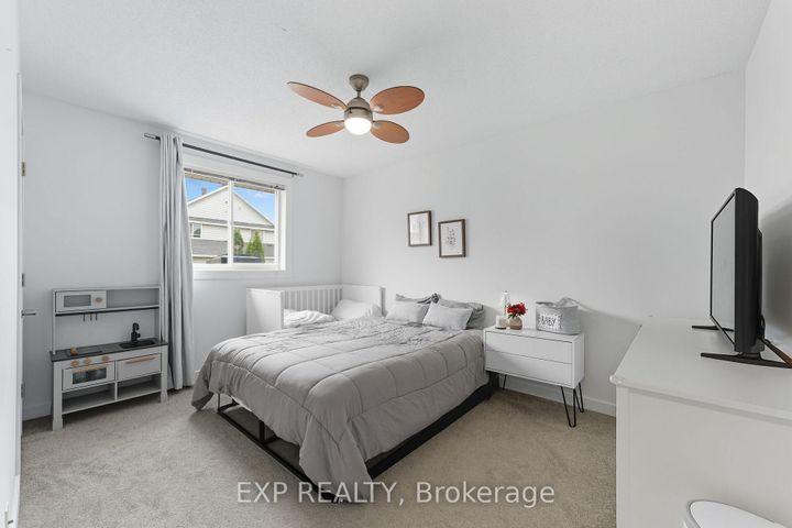 Photo 31 at 16 North Harrow Drive, Nepean (Longfields), Ottawa