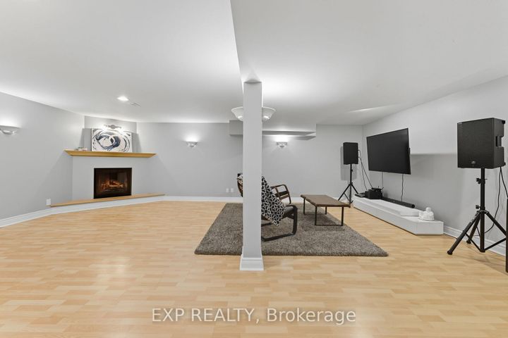 Photo 35 at 16 North Harrow Drive, Nepean (Longfields), Ottawa