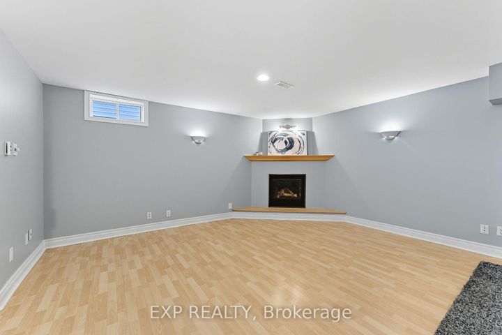 Photo 38 at 16 North Harrow Drive, Nepean (Longfields), Ottawa