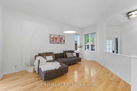 Photo 5 at 16 North Harrow Drive, Nepean (Longfields), Ottawa