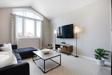 Photo 16 at 62 Evelyn Powers Private N, Stittsville (South), Stittsville