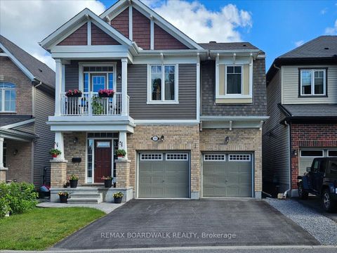 Photo 0 at 130 Pinelock Street, Emerald Meadows/Trailwest, Kanata