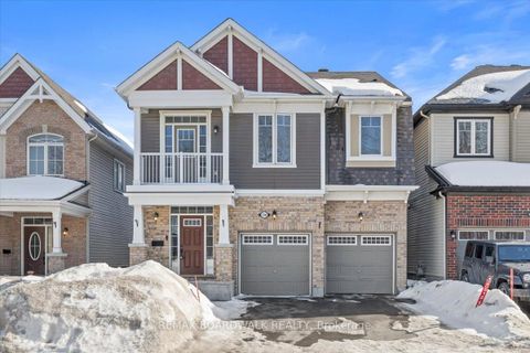 Photo 1 at 130 Pinelock Street, Emerald Meadows/Trailwest, Kanata