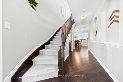 Photo 3 at 130 Pinelock Street, Emerald Meadows/Trailwest, Kanata