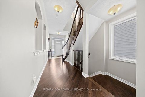 Photo 4 at 130 Pinelock Street, Emerald Meadows/Trailwest, Kanata