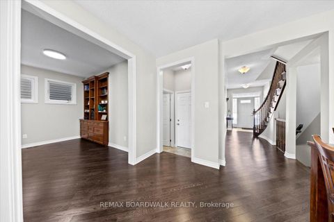 Photo 5 at 130 Pinelock Street, Emerald Meadows/Trailwest, Kanata