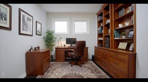 Photo 10 at 130 Pinelock Street, Emerald Meadows/Trailwest, Kanata