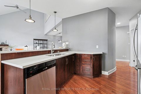 Photo 16 at 15 Marsh Sparrow Private, Morgan's Grant/South March, Kanata