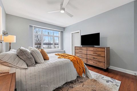 Photo 23 at 15 Marsh Sparrow Private, Morgan's Grant/South March, Kanata