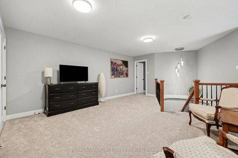 Photo 30 at 15 Marsh Sparrow Private, Morgan's Grant/South March, Kanata