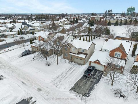 Photo 1 at 5 Sundew Court W, Stittsville (North), Stittsville