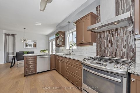 Photo 5 at 5 Sundew Court W, Stittsville (North), Stittsville