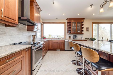 Photo 12 at 3052 Stoneridge Road, Dunrobin Shores, Constance Bay