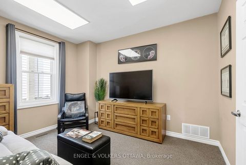 Photo 4 at 3698 Carp Road, CARP, Carp