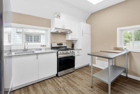 Photo 8 at 3698 Carp Road, CARP, Carp