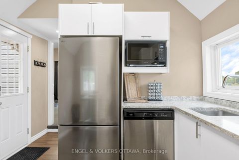 Photo 9 at 3698 Carp Road, CARP, Carp