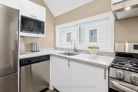 Photo 11 at 3698 Carp Road, CARP, Carp