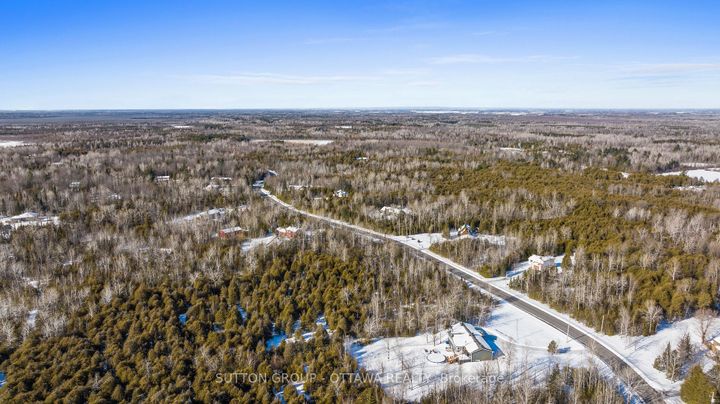 Photo 15 at 7590 Settlers Way, Nepean (Rideau Twp S of Reg Rd 6 W of Mccordick Rd.), Ottawa