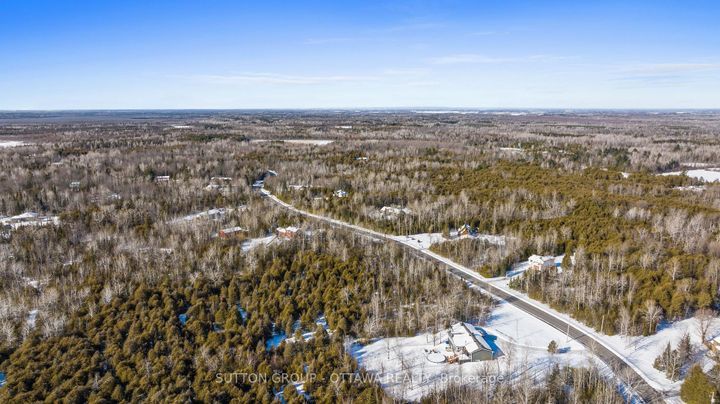 Photo 16 at 7590 Settlers Way, Nepean (Rideau Twp S of Reg Rd 6 W of Mccordick Rd.), Ottawa