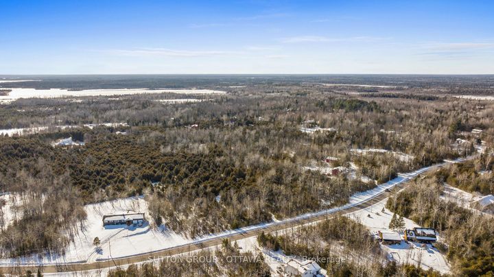 Photo 19 at 7590 Settlers Way, Nepean (Rideau Twp S of Reg Rd 6 W of Mccordick Rd.), Ottawa