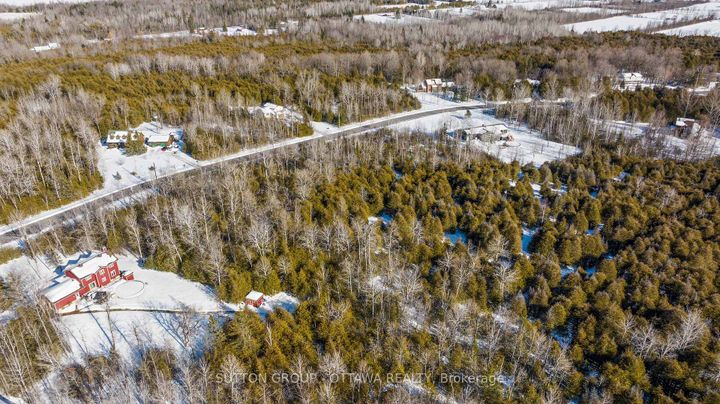 Photo 23 at 7590 Settlers Way, Nepean (Rideau Twp S of Reg Rd 6 W of Mccordick Rd.), Ottawa