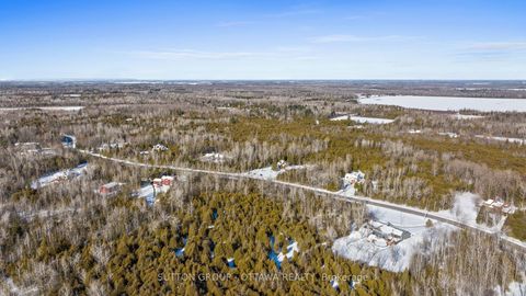 Photo 13 at 7590 Settlers Way, Nepean (Rideau Twp S of Reg Rd 6 W of Mccordick Rd.), Ottawa