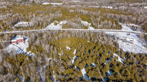 Photo 25 at 7590 Settlers Way, Nepean (Rideau Twp S of Reg Rd 6 W of Mccordick Rd.), Ottawa