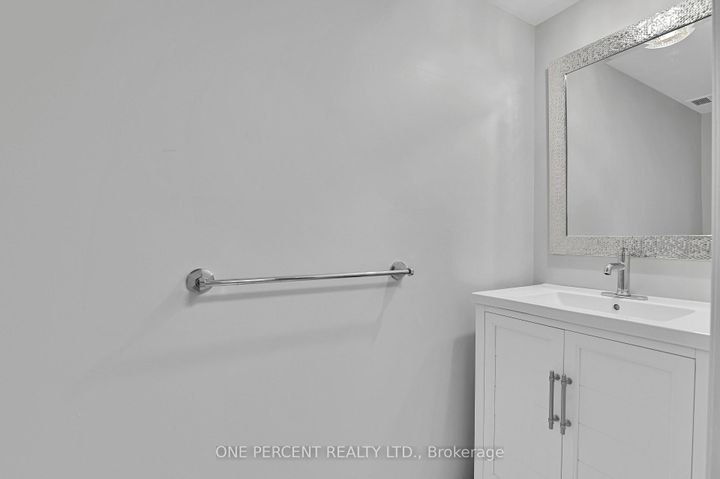 Photo 26 at 1511 Fisher Avenue, Nepean (Carleton Square), Ottawa