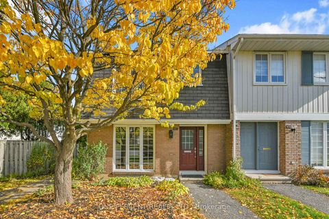 Photo 0 at 1511 Fisher Avenue, Nepean (Carleton Square), Ottawa