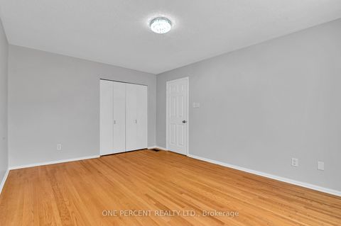 Photo 22 at 1511 Fisher Avenue, Nepean (Carleton Square), Ottawa