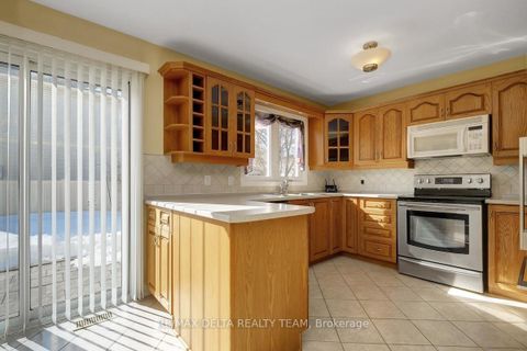 Photo 13 at 798 Lalande Terrace, Fallingbrook/Ridgemount, Orleans