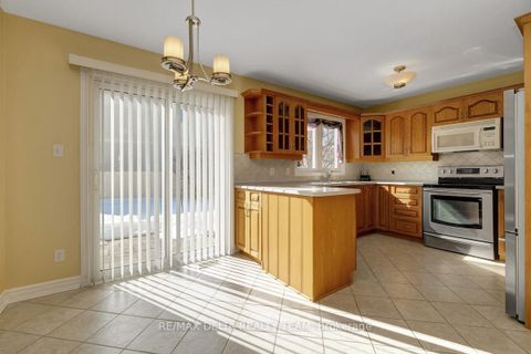 Photo 16 at 798 Lalande Terrace, Fallingbrook/Ridgemount, Orleans