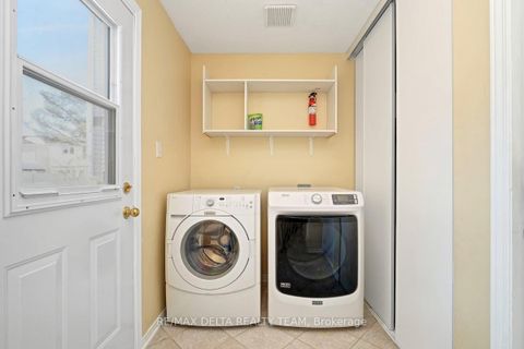 Photo 21 at 798 Lalande Terrace, Fallingbrook/Ridgemount, Orleans