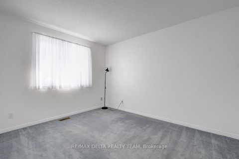 Photo 26 at 798 Lalande Terrace, Fallingbrook/Ridgemount, Orleans