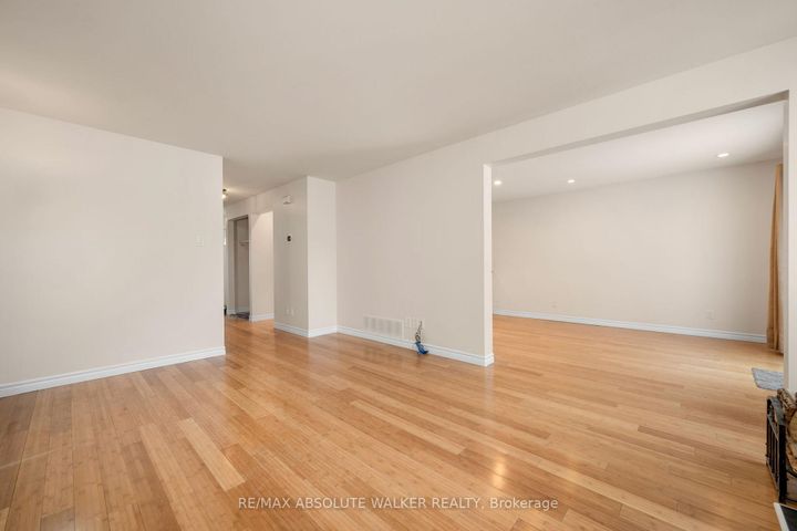 Photo 4 at 1 Stradwick Avenue, Nepean (Cedargrove/Fraserdale), Ottawa
