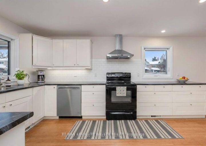 Photo 9 at 1 Stradwick Avenue, Nepean (Cedargrove/Fraserdale), Ottawa