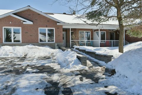 Photo 1 at 7 Weaver Crescent, Kanata Lakes/Heritage Hills, Kanata
