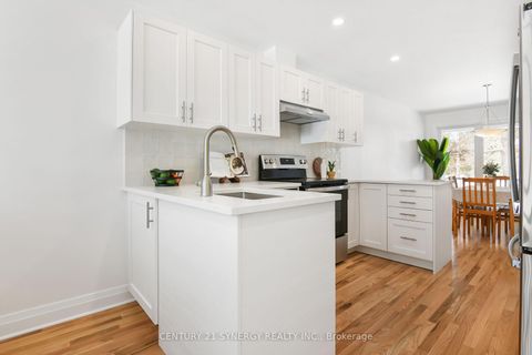 Photo 6 at 7 Weaver Crescent, Kanata Lakes/Heritage Hills, Kanata