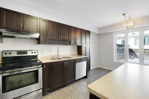 Photo 14 at 209 Rolling Meadow Crescent, Mer Bleue/Bradley Estates/Anderson Park, Orleans