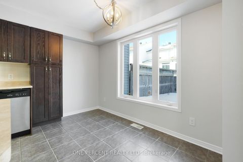 Photo 16 at 209 Rolling Meadow Crescent, Mer Bleue/Bradley Estates/Anderson Park, Orleans