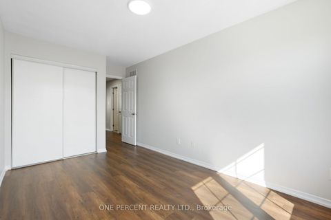 Photo 24 at 209 Rolling Meadow Crescent, Mer Bleue/Bradley Estates/Anderson Park, Orleans