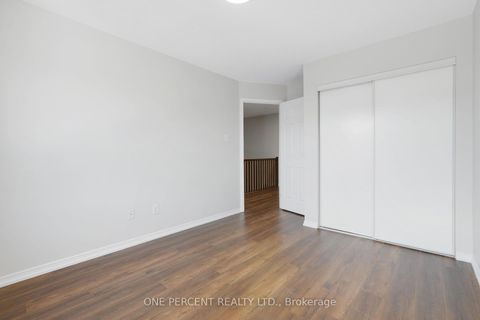 Photo 26 at 209 Rolling Meadow Crescent, Mer Bleue/Bradley Estates/Anderson Park, Orleans