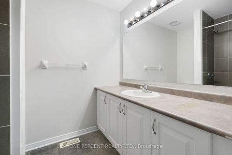 Photo 27 at 209 Rolling Meadow Crescent, Mer Bleue/Bradley Estates/Anderson Park, Orleans