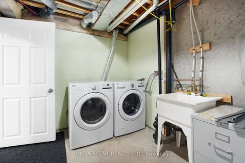 Photo 31 at 209 Rolling Meadow Crescent, Mer Bleue/Bradley Estates/Anderson Park, Orleans