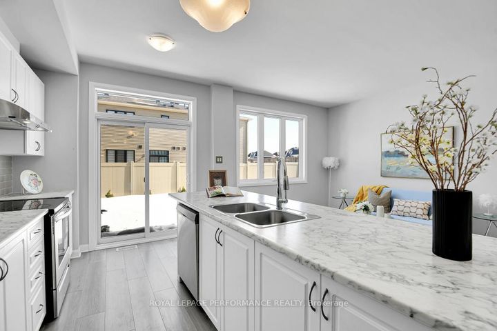 Photo 17 at 177 Namaste Walk, Nepean (Heritage Park), Ottawa