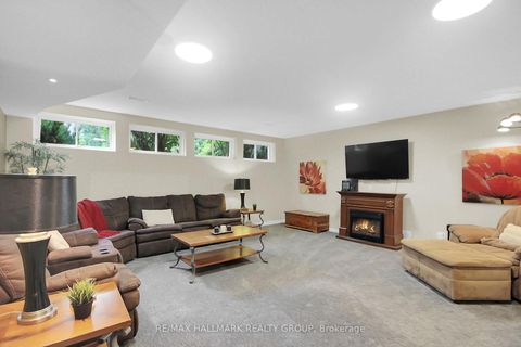 Photo 35 at 13 Beechgrove Gardens, Stittsville (South), Stittsville